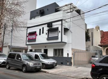 Oficina comercial de 6 ambientes, Lanús · Alquiler Inmueble 6 Ambientes - Ideal Uso Profesional en Lanusita - Sin Expensas!