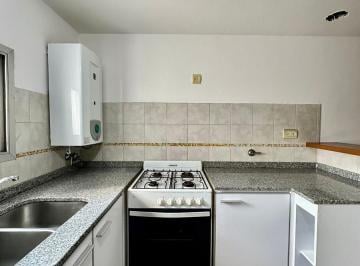 Departamento · 39m² · 2 Ambientes · 1 Cochera · Semipiso de 1 Dormitorio en Alquiler