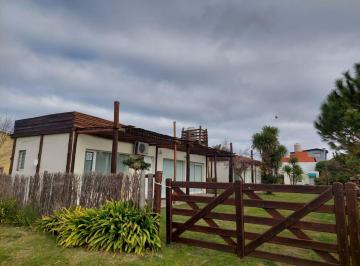 Casa · 208m² · 8 Ambientes · Oportunidad Vta Cabañas Uso Comercial Mar de Cobo
