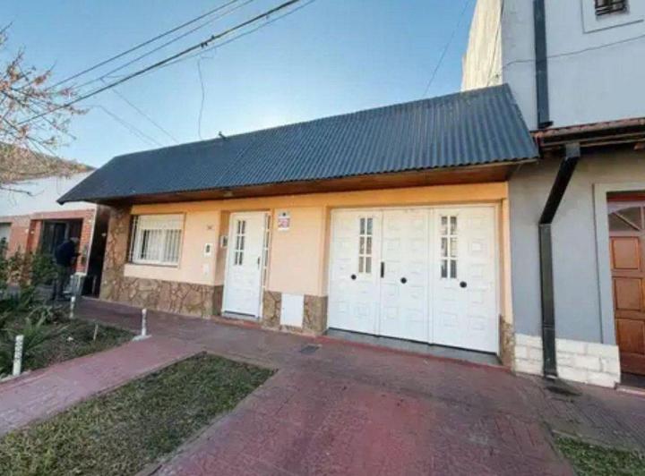 Casa · 164m² · 6 Ambientes · 1 Cochera