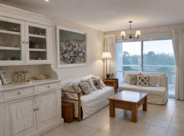 Departamento · 90m² · 5 Ambientes · 1 Cochera · Departamento en Balcones del Chateau 3 Dorm.