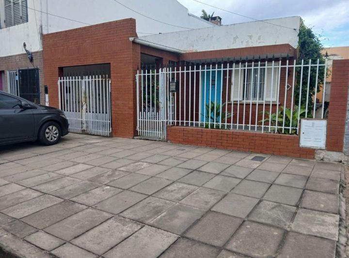 Casa · 135m² · 4 Ambientes · 1 Cochera