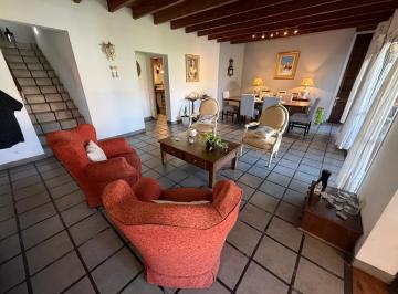 Casa · 250m² · 5 Ambientes · 1 Cochera · Casa Chalet en Venta en Tigre Chico, Tigre, G. B. a. Zona Norte