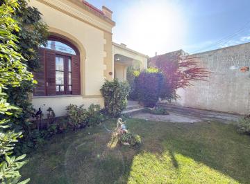 Casa · 306m² · 8 Ambientes · 2 Cocheras · Venta Imponente Casa Semicentro Tandil