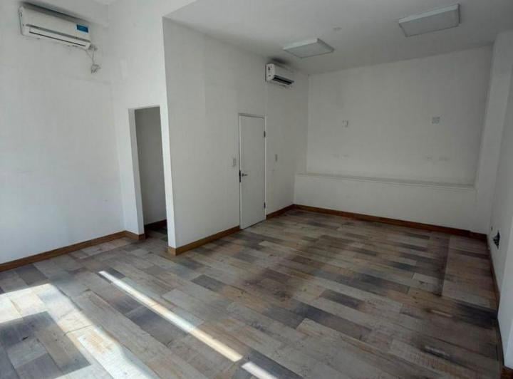 Local comercial · 110m² · 3 Ambientes