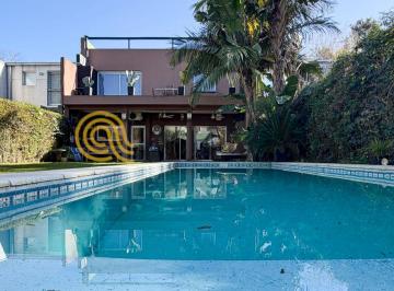 Casa de 5 ambientes, San Fernando · Casa en El Bajo de Punta Chica - 4 Dorm - 5 Amb - Jardín y Pileta