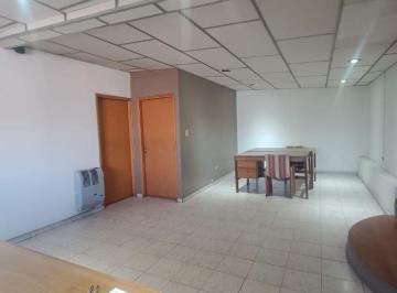 Oficina comercial de 5 ambientes, Buena Nueva · Oficina Frente Feria Guamallen