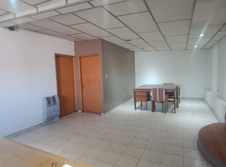Oficina comercial · 100m² · 5 Ambientes