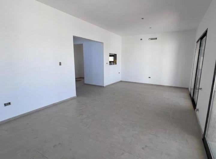Casa · 180m² · 5 Ambientes · 2 Cocheras