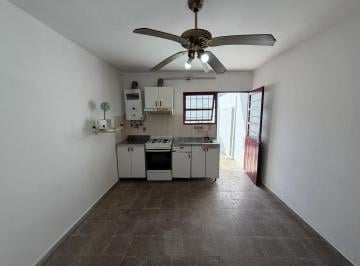 Casa · 105m² · 6 Ambientes · 1 Cochera · Duplex de 3 Dorm. en Venta | 100 m² | B. Parera y Don Bosco