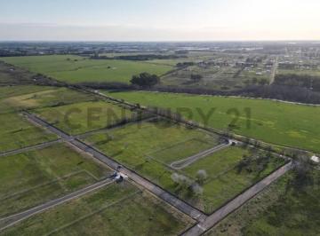 Terreno · 300m² · 501 y 161, Lote en Senderos Gorina La Plata