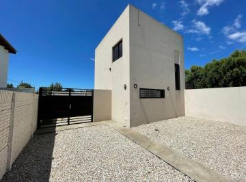 Departamento · 72m² · 3 Ambientes · 2 Cocheras · Duplex en Alquiler 2 Dorm. y Cochera.