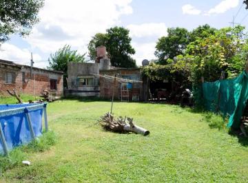 Casa · 64m² · 2 Dormitorios · Oportunidad en San Carlos - a Reciclar - Lote 10x40 - Usd 36000