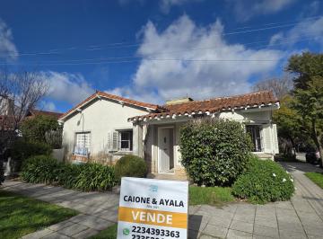 PH · 140m² · 3 Ambientes · Venta Alquiler PH 3 Amb y Local