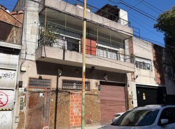 Depósito · 700m² · Depósito en Alquiler - Paternal, 700 m²