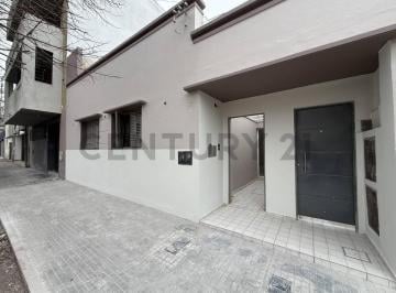 PH · 71m² · 4 Ambientes · Calle 67 E/ 118 y 119 | 2 Dorm. Reciclado a Nuevo 82 m PH Al Frente