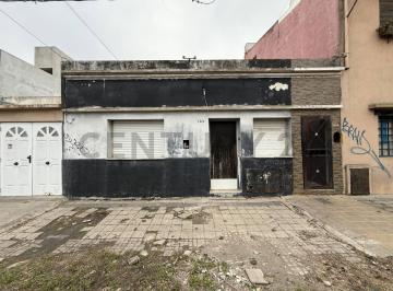 PH · 68m² · 5 Ambientes · Calle 49 E/ 19 y 20 PH a Refaccionar Al Frente - 74 m Totales - Ideal Comercial