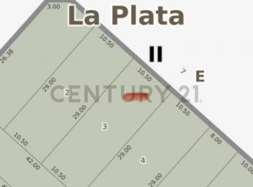 Casa · 304m² · 7 Entre 529 y 530 Lote en Venta Tolosa La Plata