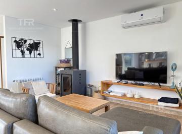 Casa · 1m² · 5 Ambientes · Casa Alquiler Barrio Ecuestre Costa Esmeralda - Fondo a La Laguna - Vistas Inmejorables