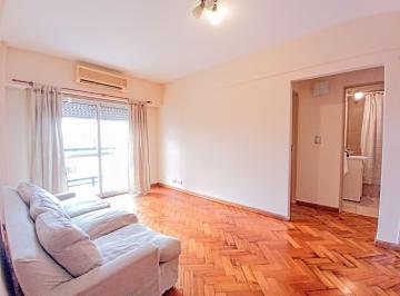 Departamento · 44m² · 2 Ambientes · Alq Depto 2 Amb Amoblado en Floresta con Balcon