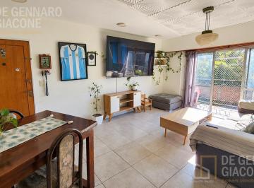 PH · 100m² · 4 Ambientes · 2 Cocheras · PH en Barrio Las Avs