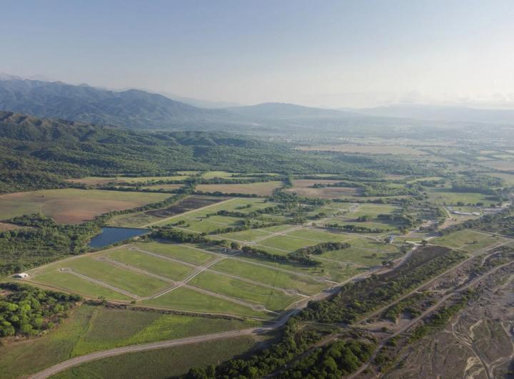 Terreno · 1240m²