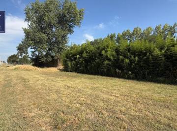 Terreno · 380m² · Venta de Lote con Financiación en Barrio El Cruce Pilar