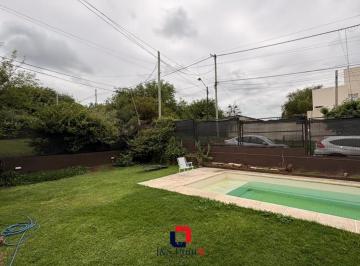 Casa · 116m² · 4 Ambientes · 3 Cocheras · Duplex en Rivera Indarte