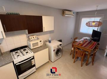 Casa · 116m² · 4 Ambientes · 1 Cochera · Duplex en Rivera Indarte