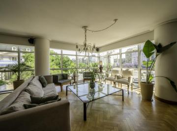 Departamento · 250m² · 4 Ambientes · 2 Cocheras · Hermoso Living Comedor Vidriado Sobre 9 de Julio – Luz, Categoría, 2 Cocheras y Seg. 24 Hs.