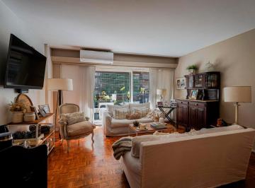 Departamento · 111m² · 4 Ambientes · 1 Cochera · Venta Departamento de 4 Ambientes en Recoleta con Cochera
