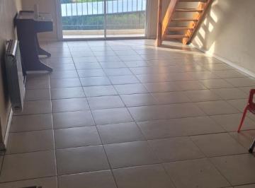 PH · 51m² · 3 Ambientes · 1 Cochera · PH en Venta - 2 Dorm. 1 Baño - Cochera - 55 m² - Pilar