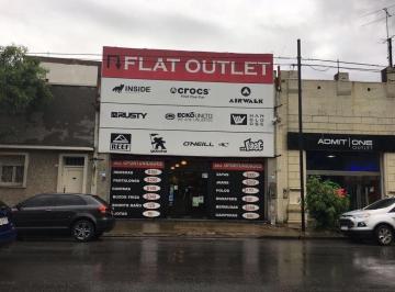 Local comercial · 465m² · Oportunidad de Inversión: Local en Barracas, con Contrato de Alquiler Vigente