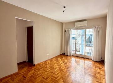 Departamento · 33m² · 2 Ambientes · Alquiler Depto 2 Amb Piso Alto Excelente Ubicación