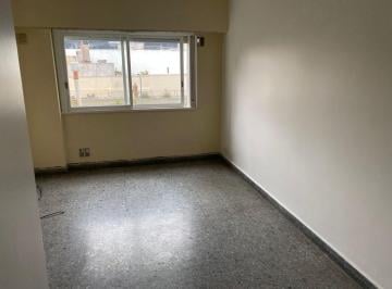 Departamento de 2 ambientes, Villa Urquiza · Muy Luminoso Depto 2 Amb en Alquiler Bajas Expensas Villa Urquiza
