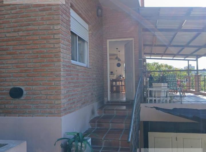 Casa · 141m² · 4 Ambientes · 1 Cochera