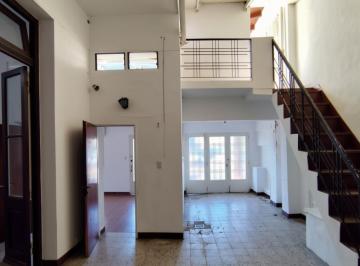 PH · 104m² · 3 Ambientes · 1 Cochera · PH en Villa Pueyrredón en Venta