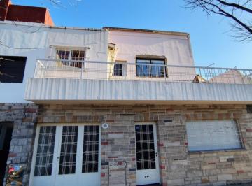 PH · 104m² · 3 Ambientes · 1 Cochera · PH en Villa Pueyrredón en Venta