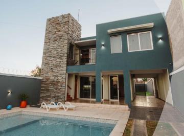 Casa de 5 ambientes, Tupungato · Dueño Vende Importante Casa de 3 Años, centro de Tupungato.