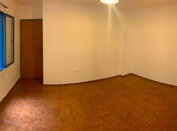 Departamento de 2 ambientes, Córdoba · Alquiler 9 de Julio Tercer Piso Alberdi Cercano a Zona Centro