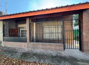 Casa · 50m² · 3 Ambientes · Casa 3 Ambientes en Alquiler | Patio | Hurlingham