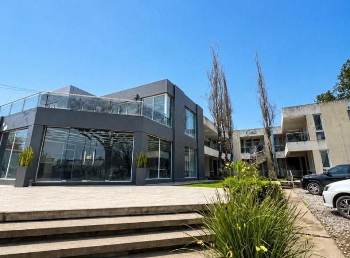 Local comercial · 24m² · 1 Ambiente · 1 Cochera