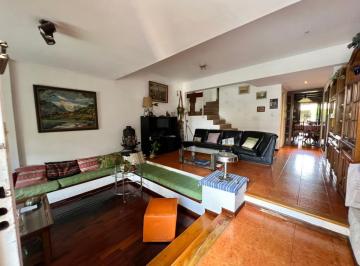 Casa · 133m² · 5 Ambientes · 1 Cochera · Casa de 5 Ambientes en Venta en Olivos