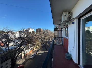 Departamento · 50m² · 3 Ambientes · Departamento en Venta 3 Ambientes Al Frente Todo a Nuevo en Coghlan, Apto Credito Hipotecario