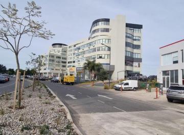 Garage · 182m² · 1 Cochera · 14 Cocheras Cubiertas Fijas en La Bahia de Nordelta