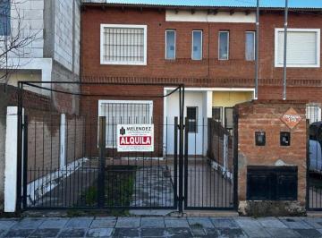 Casa de 3 ambientes, Cipolletti · Duplex de 2 Dorm. en Alquiler en Cipolletti