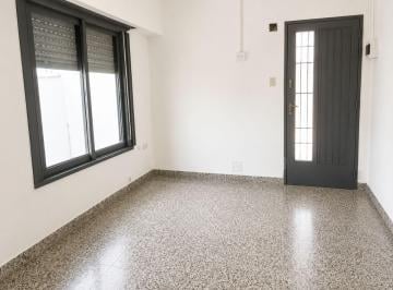PH · 70m² · 2 Ambientes · Alquiler de PH en Planta Baja de 1 Dormitorio