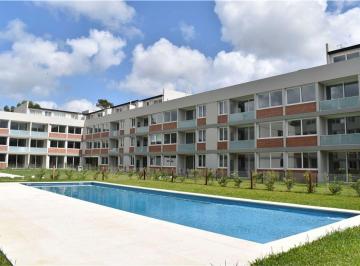 Departamento · 95m² · 3 Ambientes · 1 Cochera · Venta Dpto 3 Amb Jardin Priv V Remeros Coch Pileta