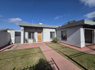 Casa · 516m² · 6 Ambientes · 2 Cocheras · Casa en Venta | 2 Dorm. | Bº Pellegrini
