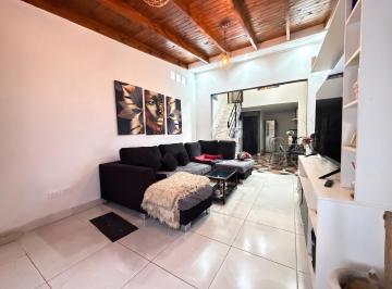 PH de 2 ambientes, Almirante Brown · Alquiler Moderno PH en Glew
